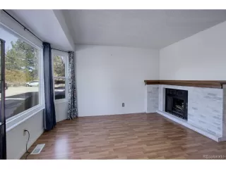 Photo #3: 7330224 Listing