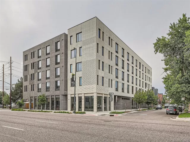 MLS: 7330526 Condo For Sale