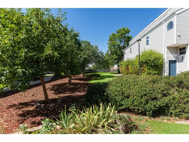 MLS: 7337813 Condo For Sale