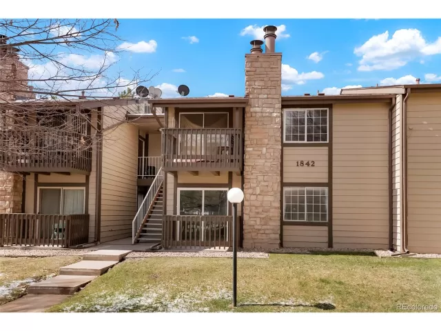 MLS: 7337892 Condo For Sale