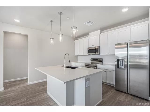 MLS: 7346944 Condo For Sale