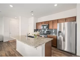 Photo #6: 7349110 Listing