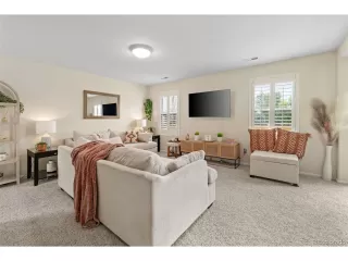 Photo #5: 7350937 Listing