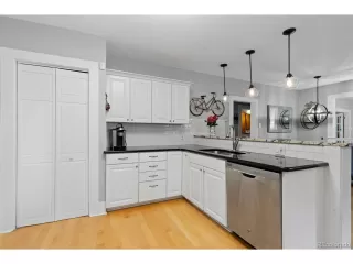 Photo #4: 7358649 Listing
