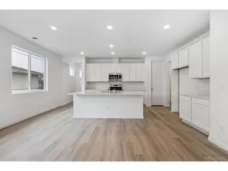 Photo #3: 7359115 Listing 