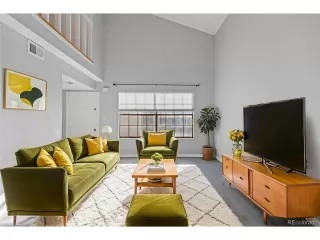 Photo #5: 7359722 Listing