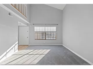 Photo #6: 7359722 Listing