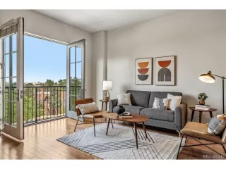 Photo #2: 7359801 Listing 