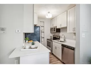 Photo #5: 7360329 Listing 