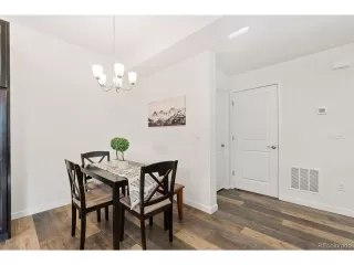 Photo #5: 7360647 Listing