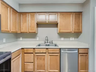 Photo #5: 7361862 Listing