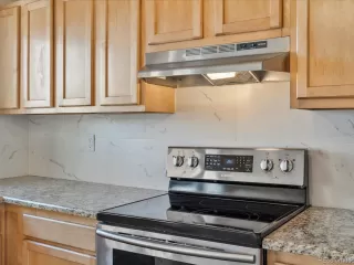 Photo #2: 7362153 Listing