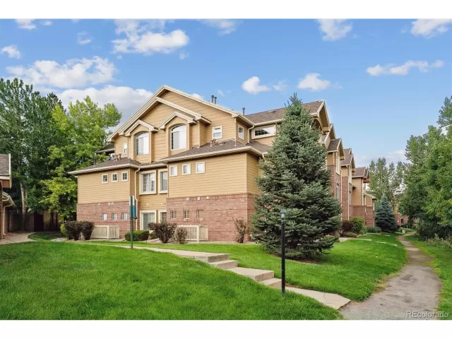 MLS: 7367956 Condo For Sale