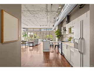 Photo #5: 7368077 Listing