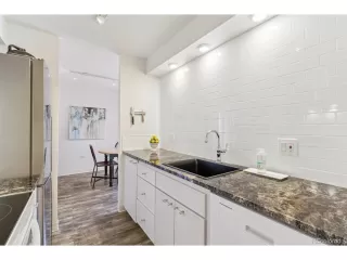 Photo #2: 7371182 Listing 