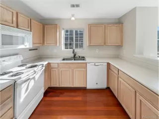 Photo #6: 7372237 Listing 