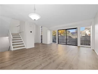 Photo #5: 7376120 Listing