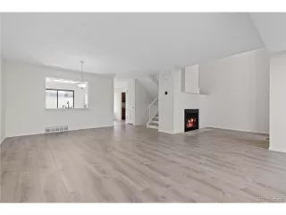 Photo #6: 7376120 Listing