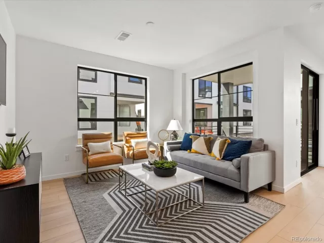 MLS: 7379718 Condo For Sale