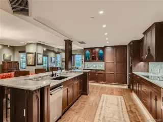 Photo #5: 7380250 Listing