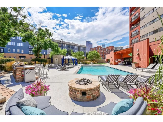 MLS: 7382771 Condo For Sale