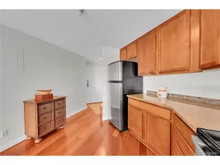 Photo #6: 7382771 Listing 