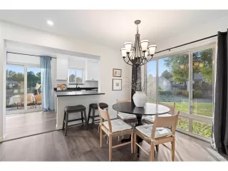 Photo #5: 7384447 Listing