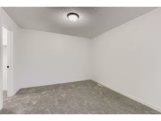 Photo #6: 7386269 Listing