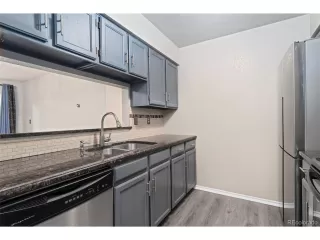 Photo #3: 7393973 Listing