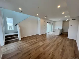 Photo #2: 7394209 Listing