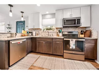 Photo #2: 7394282 Listing