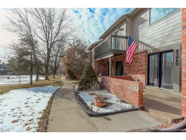 MLS: 7394896 Condo For Sale