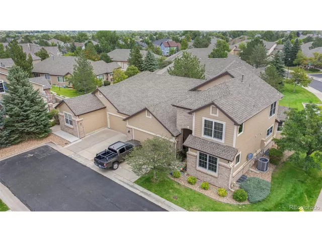 MLS: 7400007 Condo For Sale