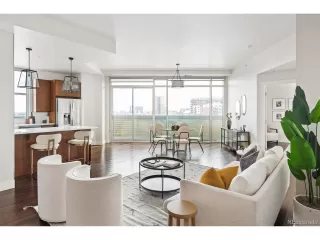 Photo #3: 7400644 Listing