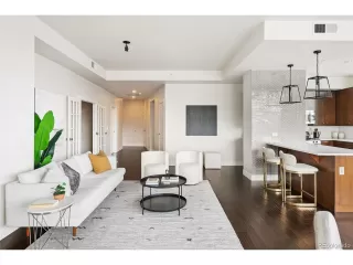 Photo #4: 7400644 Listing