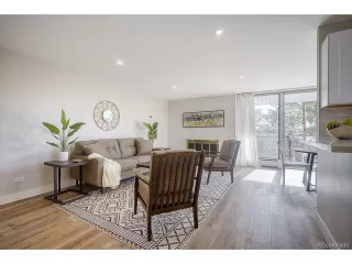 Photo #5: 7400817 Listing