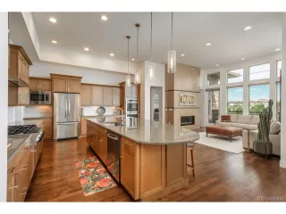 Photo #5: 7403028 Listing 