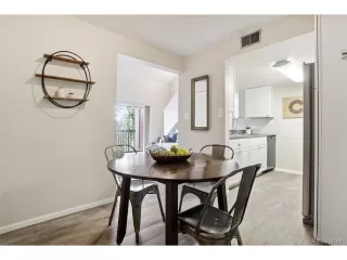 Photo #2: 7404105 Listing