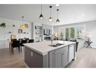 Photo #4: 7404517 Listing