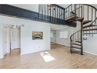 Photo #5: 7404843 Listing