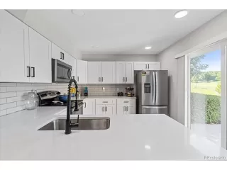 Photo #3: 7405563 Listing