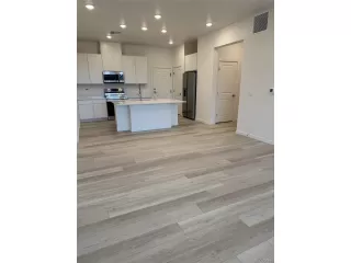 Photo #2: 7405573 Listing 