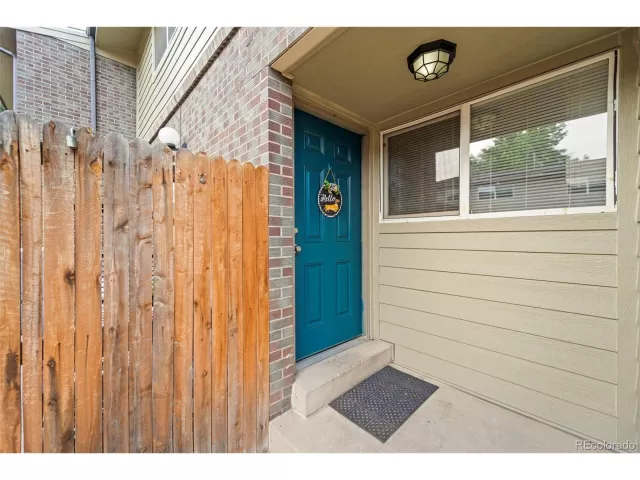 MLS: 7408702 Condo For Sale