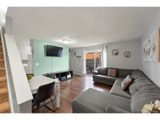Photo #2: 7408702 Listing