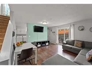 Photo #3: 7408702 Listing