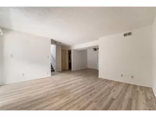 Photo #6: 7410621 Listing