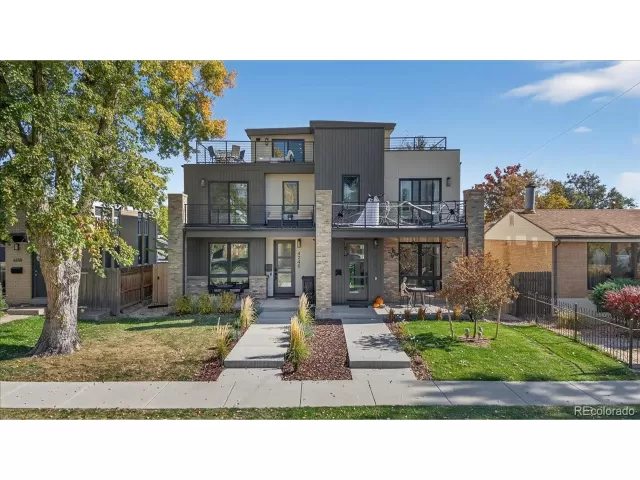 MLS: 7412026 Condo For Sale