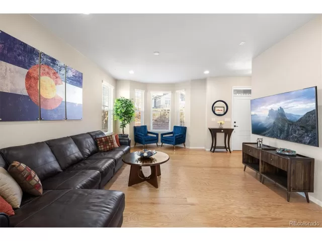 MLS: 7413856 Condo For Sale