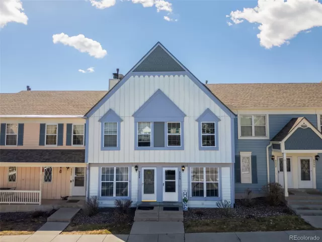 MLS: 7420852 Condo For Sale