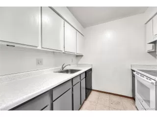 Photo #4: 7421555 Listing